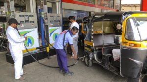 48 ಗಂಟೆಯಲ್ಲಿ 2ನೇ ಬಾರಿ CNG ದರ ಏರಿಕೆ, ಕೆಜಿಗೆ 1 ರೂ. ಹೆಚ್ಚಳ..! ಆಟೋ ಚಾಲಕರು ಸಂಕಷ್ಟಕ್ಕೆ